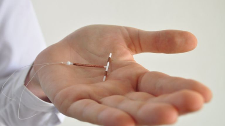 Reversible contraceptives will be offered at public&nbsp;hospitals across New York City, Mayor de Blasio's adminstration announced on Thursday.