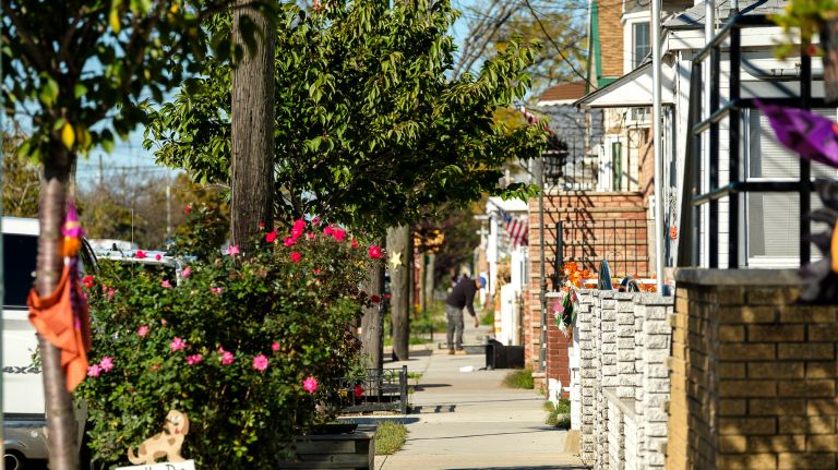 Queens' Broad Channel neighborhood retains the most 34- to 40-year-old native residents in NYC, mapping tool shows 1 A high portion of those raised in Broad Channel have chosen to stay in the area, according to a new mobility tool.