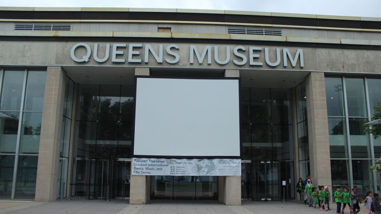 The Queens Museum reinstated  plans  to hold a reenactment of the United Nations vote to create the state of Israel, which took place in the historic site 70 years ago.