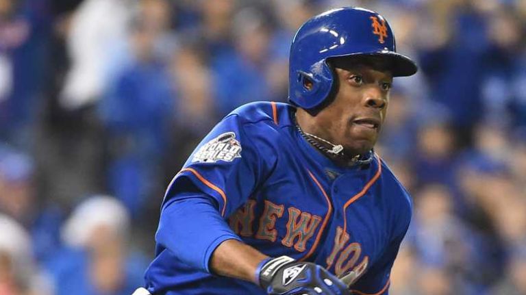 New York Mets right fielder Curtis Granderson with the fifth-inning home run during Game 1 of the World Series against the Kansas City Royals at Kauffman Stadium on Tuesday, Oct. 27, 2015.
