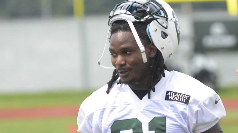 New York Jets running back Chris Johnson (21) during NFL football training camp in Cortland, N.Y., Tuesday, Aug. 5, 2014.