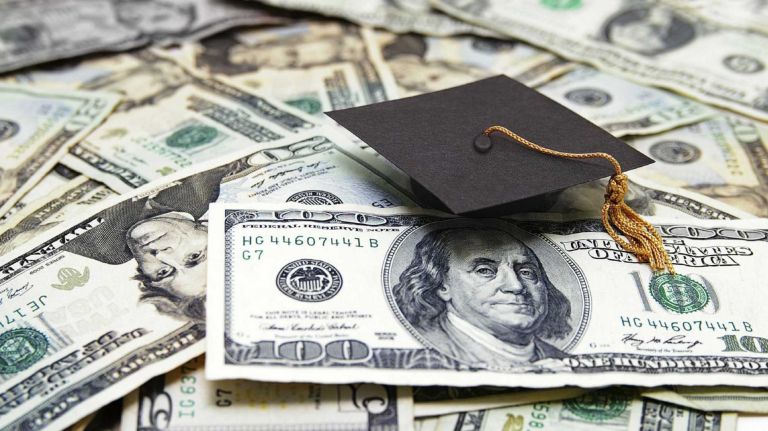 Proposed law would allow graduates to re-finance student loan debt at lower rates 1 About 11.5% of student loan holders in the city -- and 15.7% in the Bronx -- are more than 90 days delinquent on paying their debt.