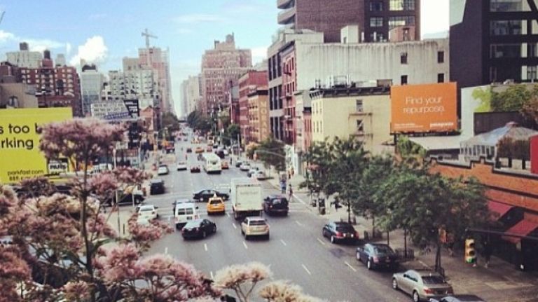 March will bring a slow trend towards warmer temperatures to New York City, though periods of cold are still expected.