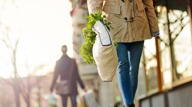 On Earth Day, free reusable bags will be handed out at Manhattan markets by Borough President Gale Brewer's office.