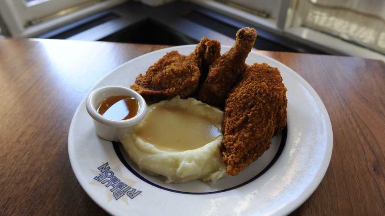 Blue Ribbon Bakery returns as online-only operation via Seamless 1 Blue Ribbon Bakery returns in February as an online-only operation, a spokeswoman said Thursday.