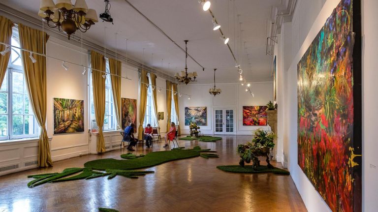 Once a senior center for the weathly,&nbsp;Andrew Freedman Home houses art galleries.