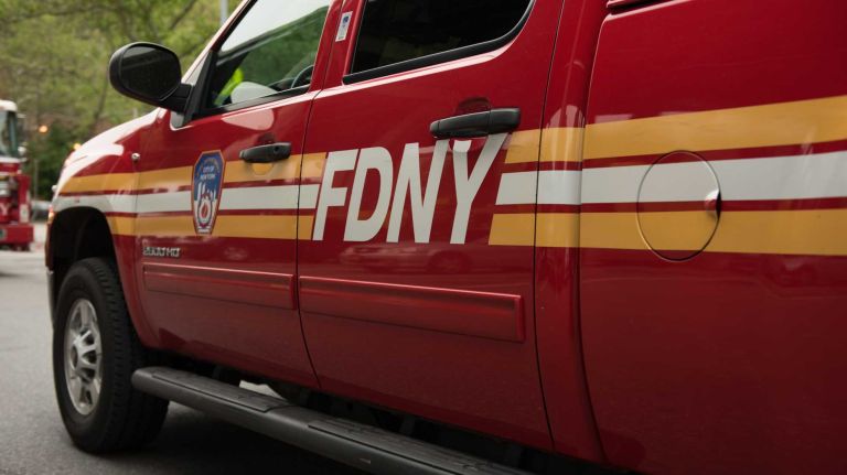 Bronx fire leaves 2 dead, several injured, officials say 1 Two men died after a fire started in an apartment building in Parkchester on Saturday, Sept. 30, 2017, the NYPD and FDNY said.