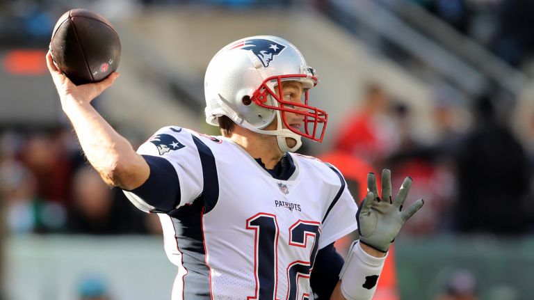 Patriots quarterback Tom Brady can lift his team to an eighth consecutive AFC title game with a win Sunday.