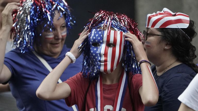 World Cup parade: Photos from the celebration for the U.S. women's soccer team 32 Soccer fans get ready on Broadway's Canyon of Heroes.