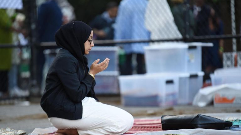 'Iftar in the City' celebrates Ramadan in the Bronx 36 The city hosted the 4th annual ÒIftar in the CityÓ on St. Raymond Avenue in the Bronx . The event had nearly a thousand community members of all faiths to celebrate Ramadan with a fast-breaking meal at sundown. Naureen Akhter, an aide to Rep. Alexandria Ocasio Cortez, prays for Ramadan.