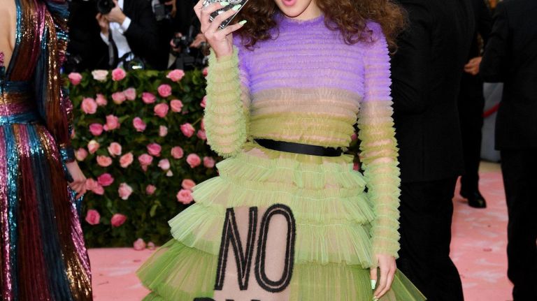 Actress and singer Hailee Steinfeld attends The 2019 Met Gala Celebrating Camp: Notes on Fashion at Metropolitan Museum of Art on May 06, 2019 in Manhattan.&nbsp;New York City. (Photo by Dimitrios Kambouris/Getty Images for The Met Museum/Vogue)