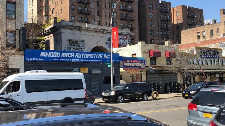 'Lost Inwood' photos show how neighborhood has changed 14 If you don't look close, you'll miss it. This 120-year-old arch still stands today, but it's covered by the garages of auto mechanics on Broadway.