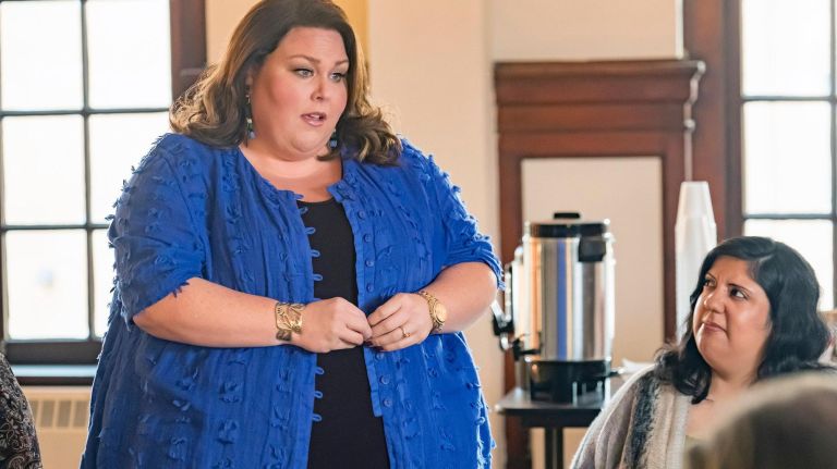 THIS IS US -- "Brothers" Episode 205 -- Pictured: Chrissy Metz as Kate -- (Photo by Ron Batzdorff/NBC)