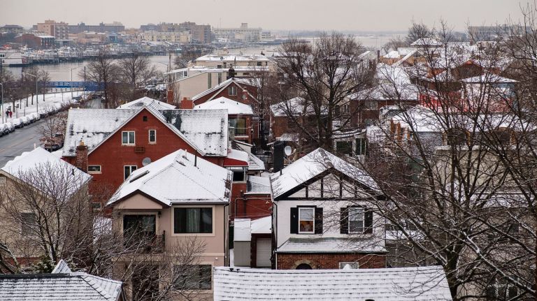 A light coating of snow covers Manhattan Beach, Brooklyn, on Jan. 18, 2019.