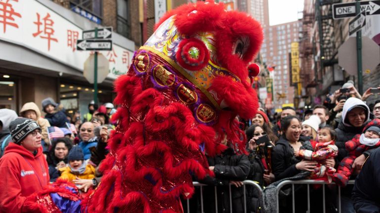 Dragon dancers entertain the crowd.