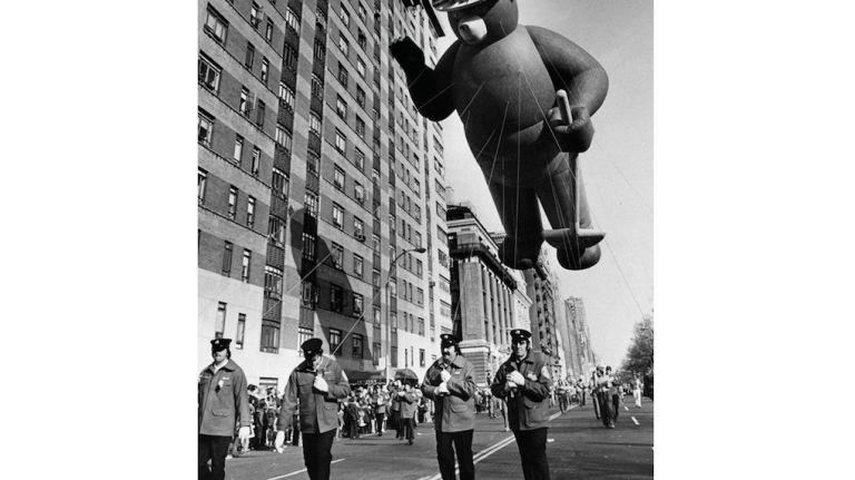 Thanksgiving parade balloons through the years 8 Smokey the Bear makes his way through Manhattan during the Macy's Thanksgiving Day Parade on Nov. 28, 1974. Smokey the Bear made his parade debut in 1966.
