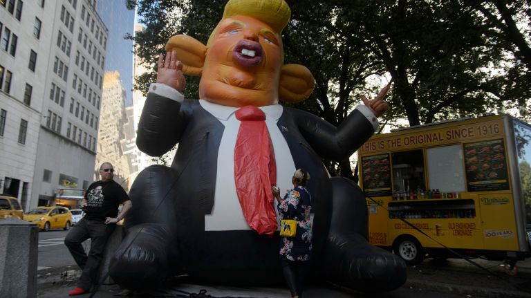 Yes, Trump Rat accepts touches.