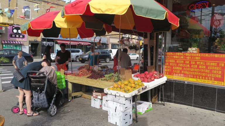 Sunset Park: What to do and where to eat in this neighborhood on a hill 33 Not THAT Chinatown. Sunset Park has its own and it's one of the biggest and fastest-growing Chinatowns in the city. Go and you will be transfixed by all it has to offer -- from grocery stores like Fei Long Market on Eighth Avenue to the numerous cafes and bubble tea shops.