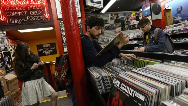 Gilmore girls' guide to NYC: Spots Lorelai and Rory would probably hang out 2 impromptu trip to Manhattan