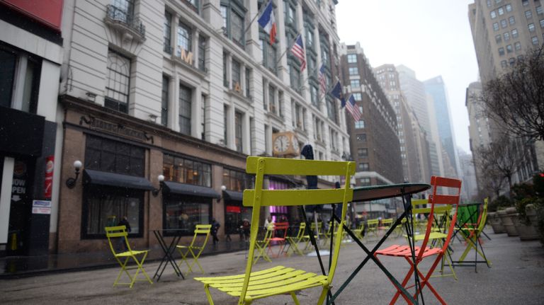 NYC weather: Light snow coats Manhattan 11 You won't have to wait for a table and chairs to open up in Herald Square during your lunch break on Monday, Feb. 8, 2016, but be sure to bundle up.