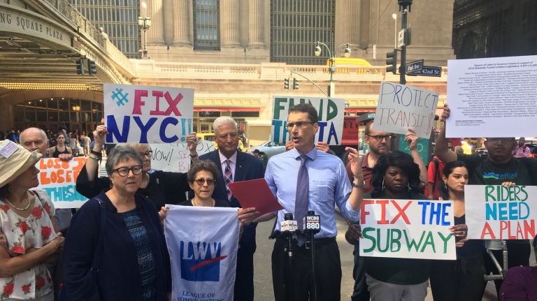 Fix public transit by signing MTA ‘lockbox’ bill, advocates tell Cuomo 1 Government watchdogs, transit advocates and environmentalists rally outside Grand Central Station on Thursday to call for Gov. Andrew Cuomo to sign a bill to protect transit funding from budget raids.