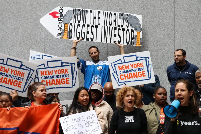 Activists call on BlackRock to divest from fossil fuels amNewYork