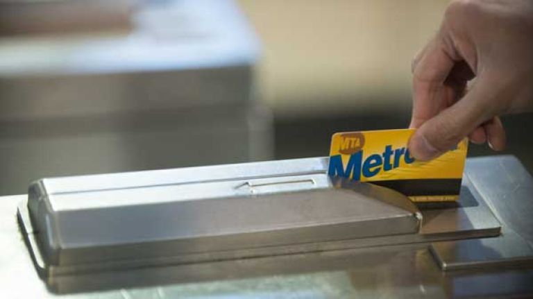 The MTA is working on a plan to phase out MetroCards beginning in 2017.
