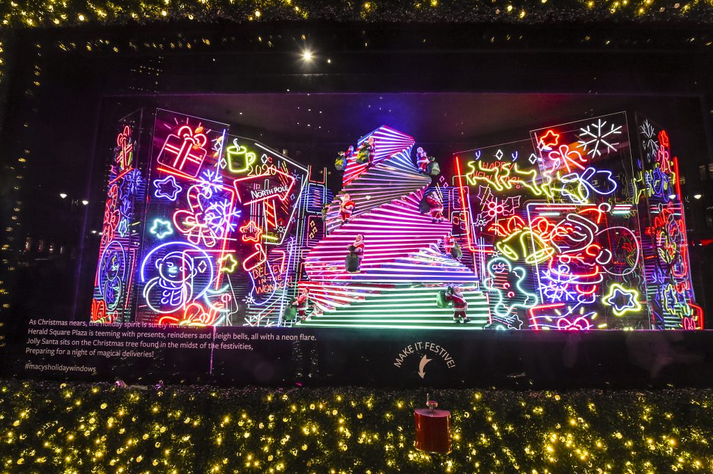 Macy’s Herald Square Holiday Window Unveiling