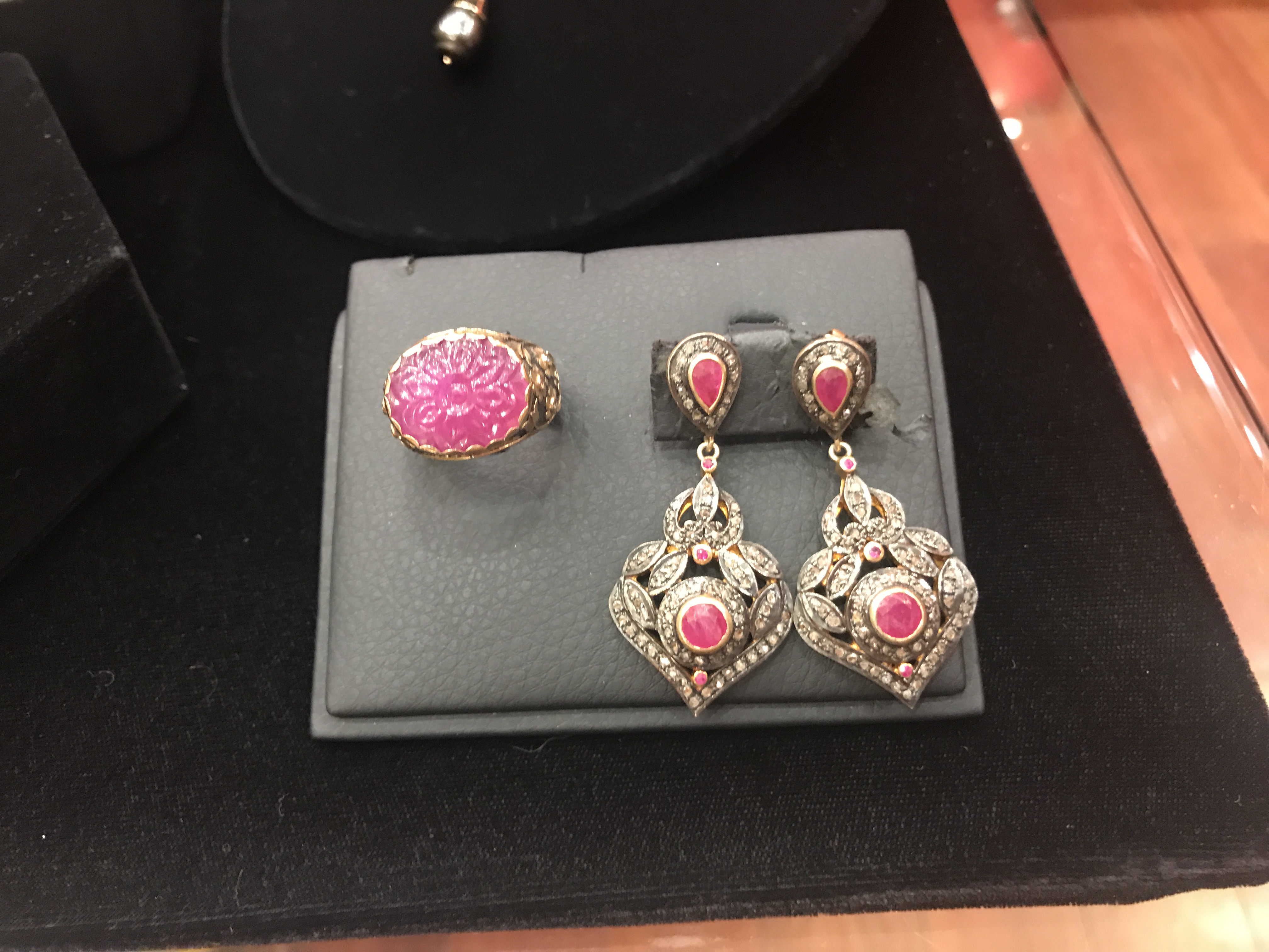 Independent jewelry shop Inaya trying to keep Greenwich Village vibe alive 4