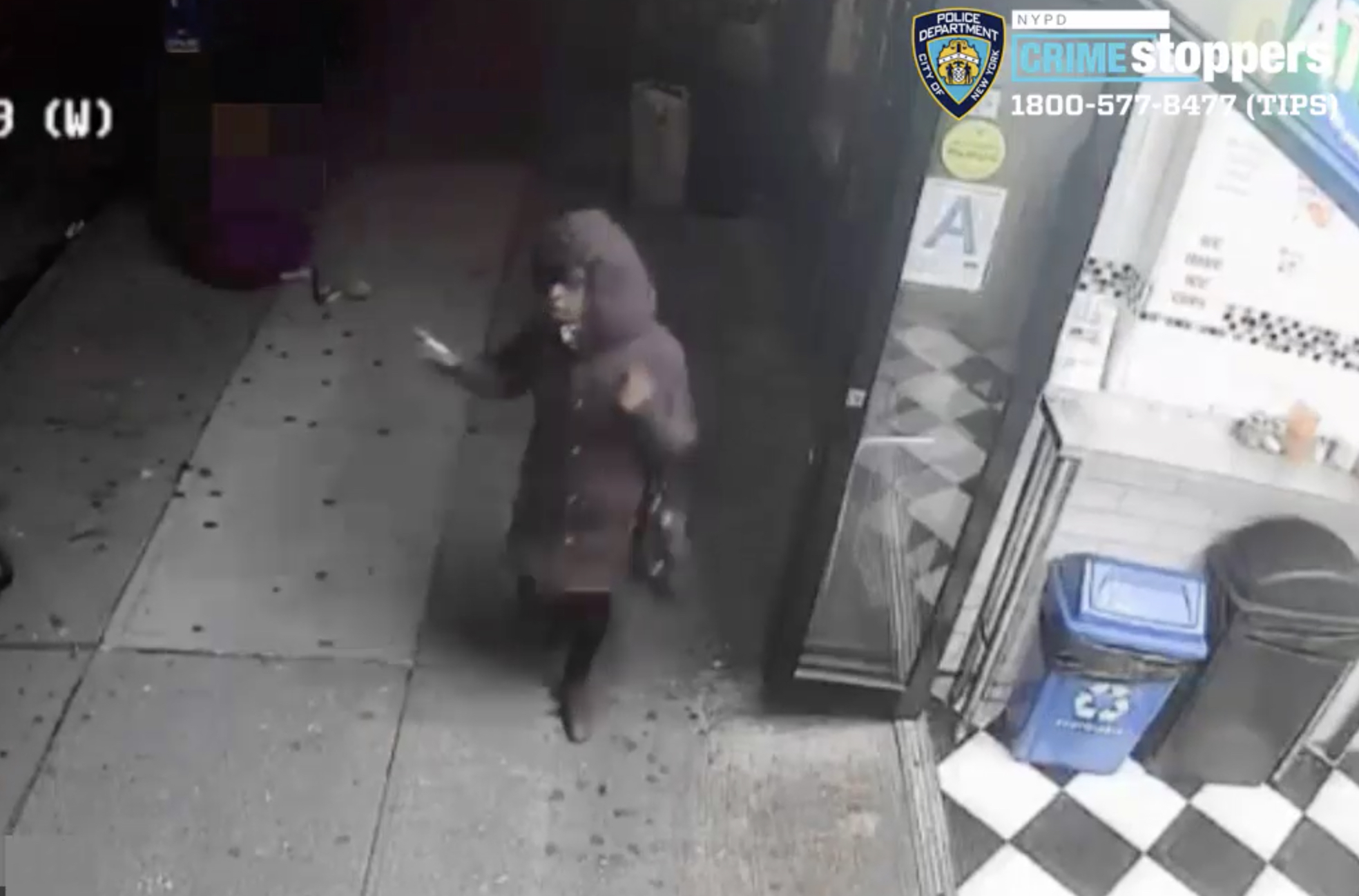 72 Year Old Woman Assaulted On Houston Street Police Say Amnewyork