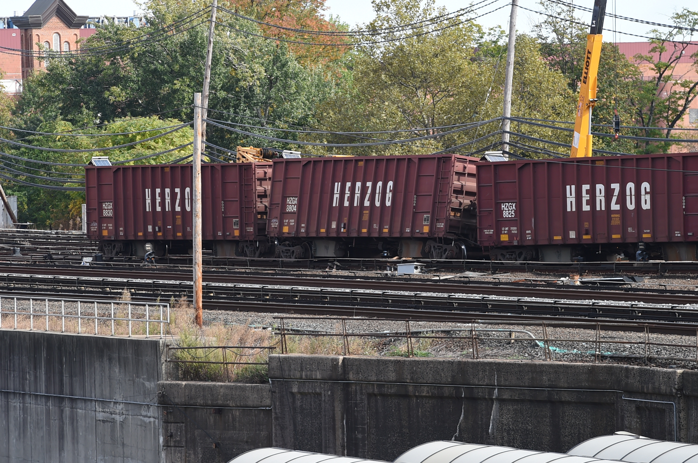 Investigation continues into LIRR derailment in Jamaica 3