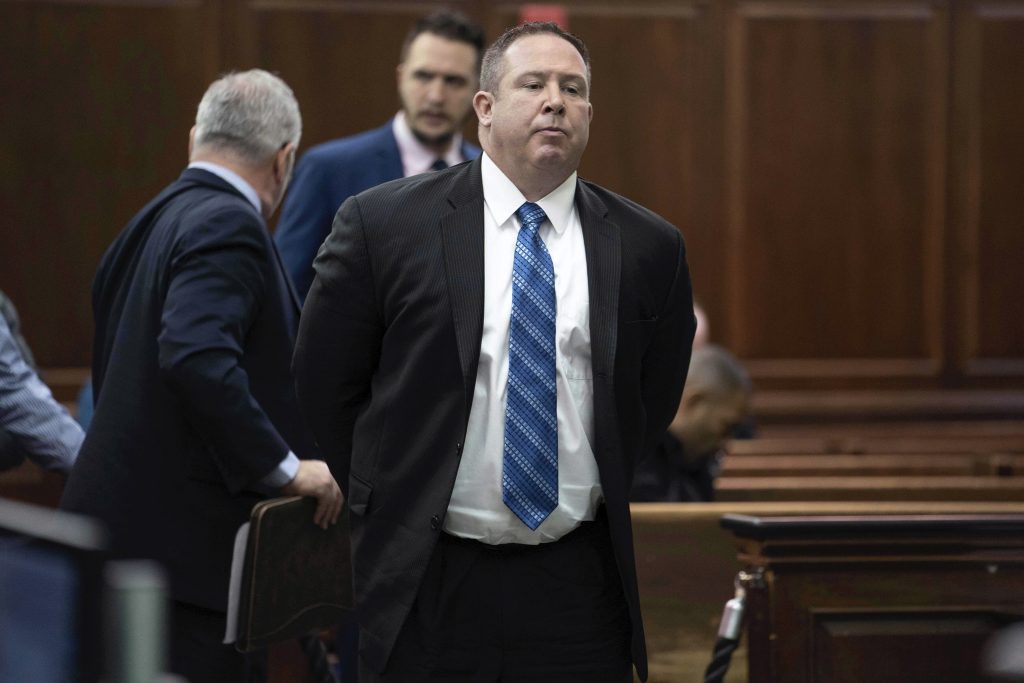 Former DEA task force officer pleads guilty to perjury in Bronx case