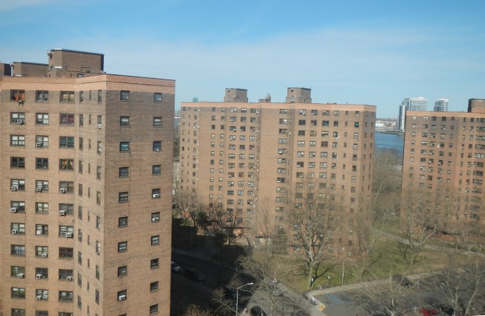 Failing pipes linked to myriad problems experienced by NYCHA residents: union 2
