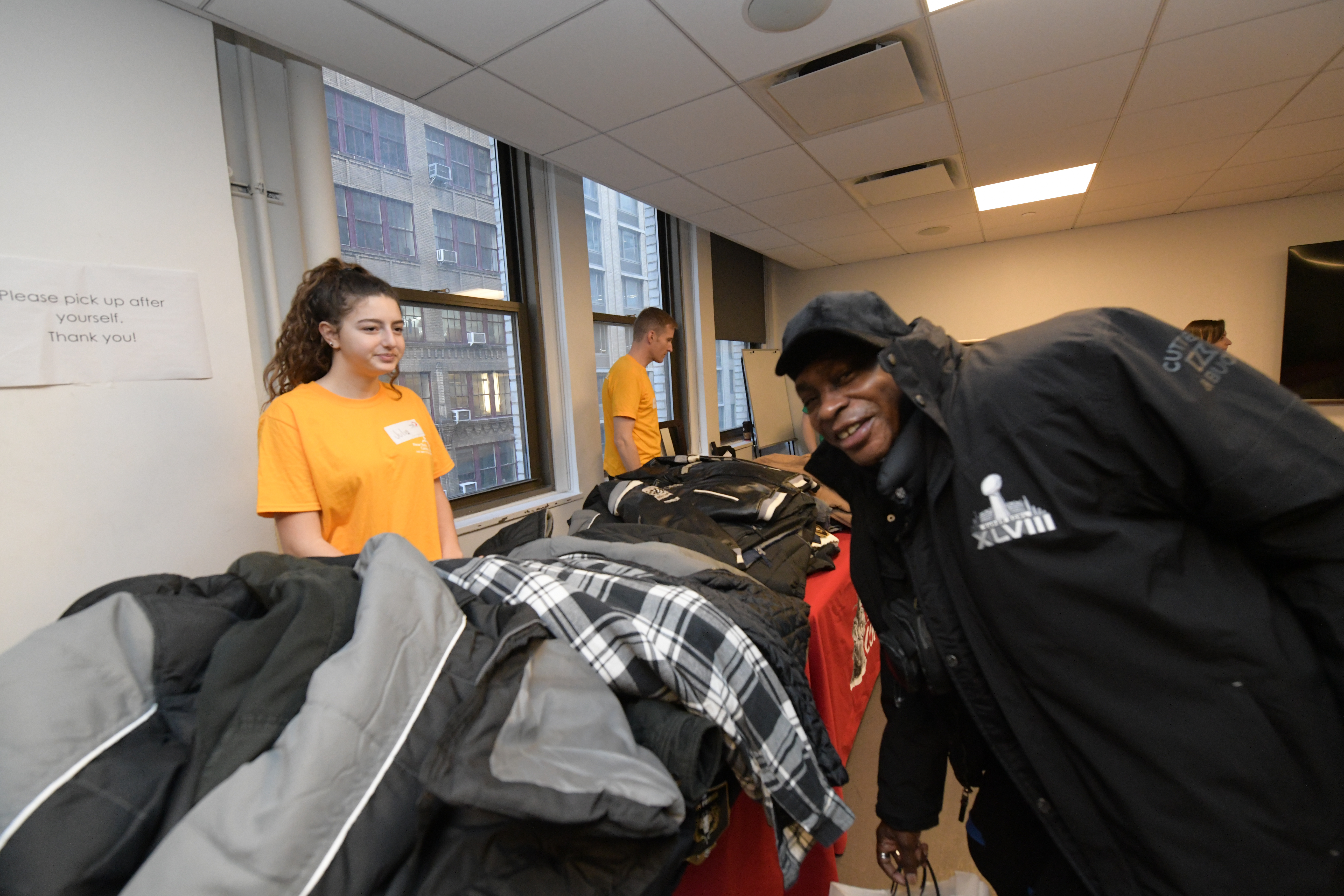 Christmas Eve coat drive warms homeless, HIV-positive New Yorkers 2