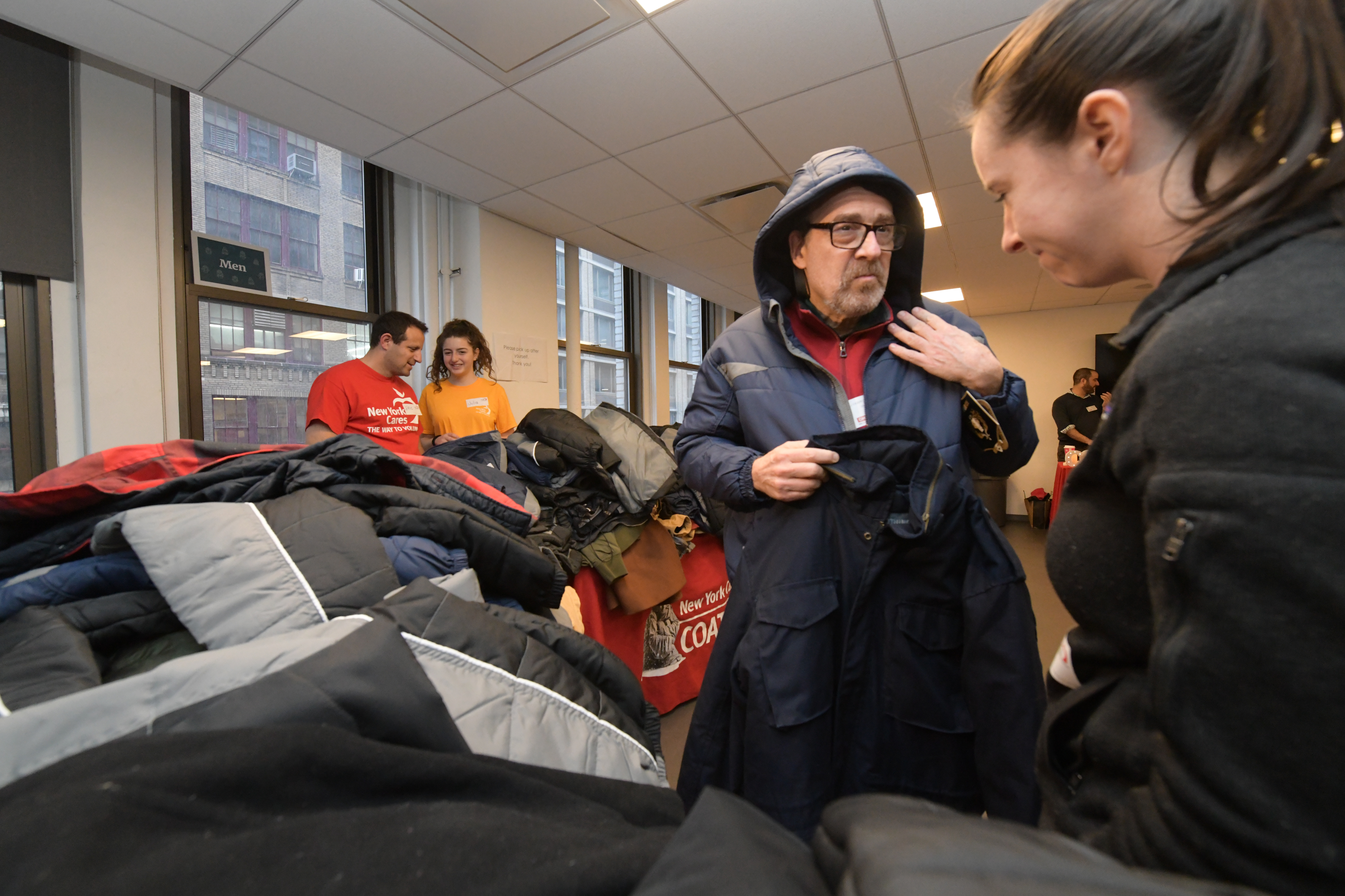 Christmas Eve coat drive warms homeless, HIV-positive New Yorkers 3