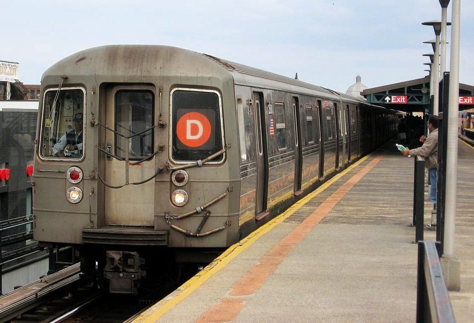 D train rated as worst subway line by riders in survey