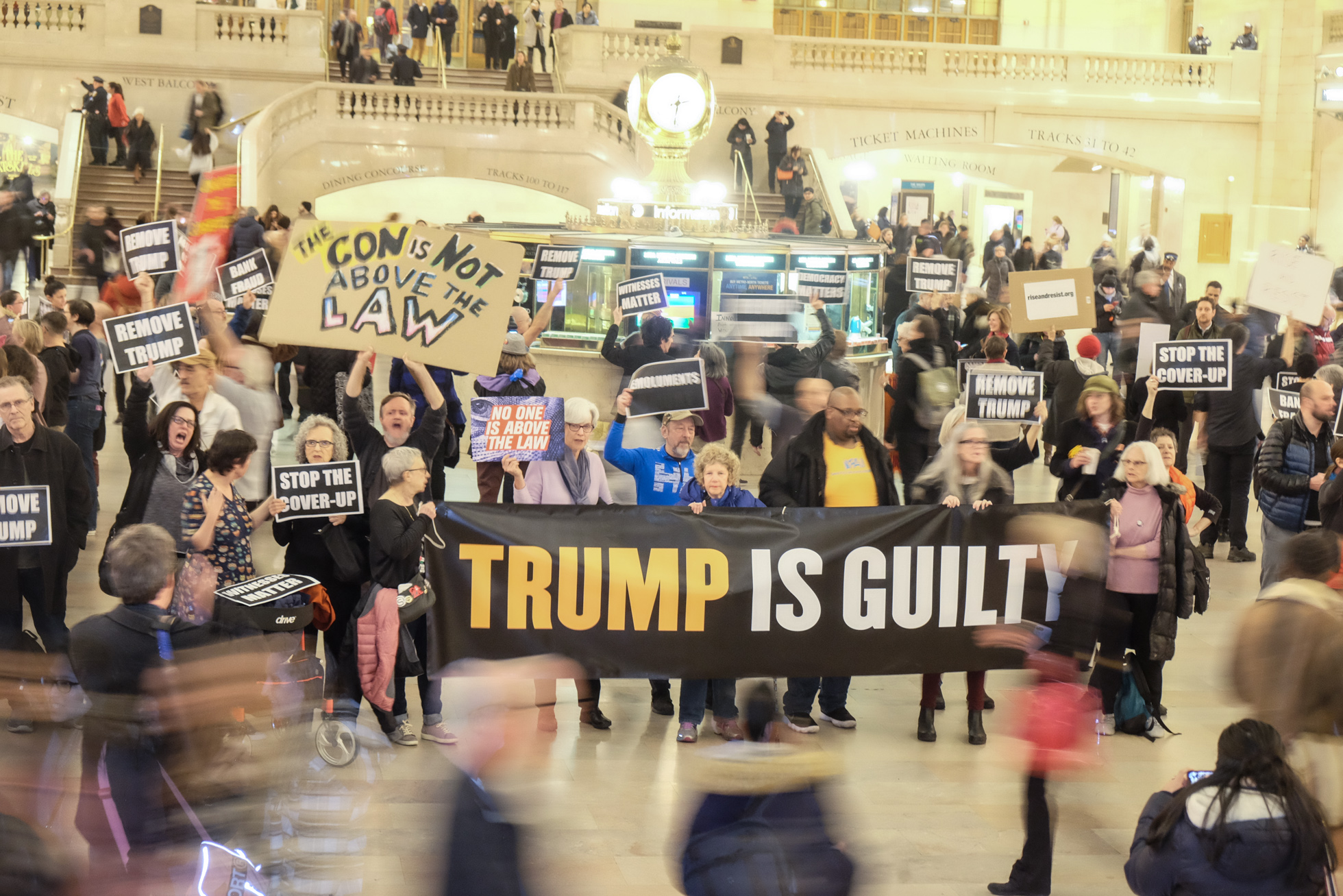 PHOTOS Protesters rally against Trump in Grand Central on Monday