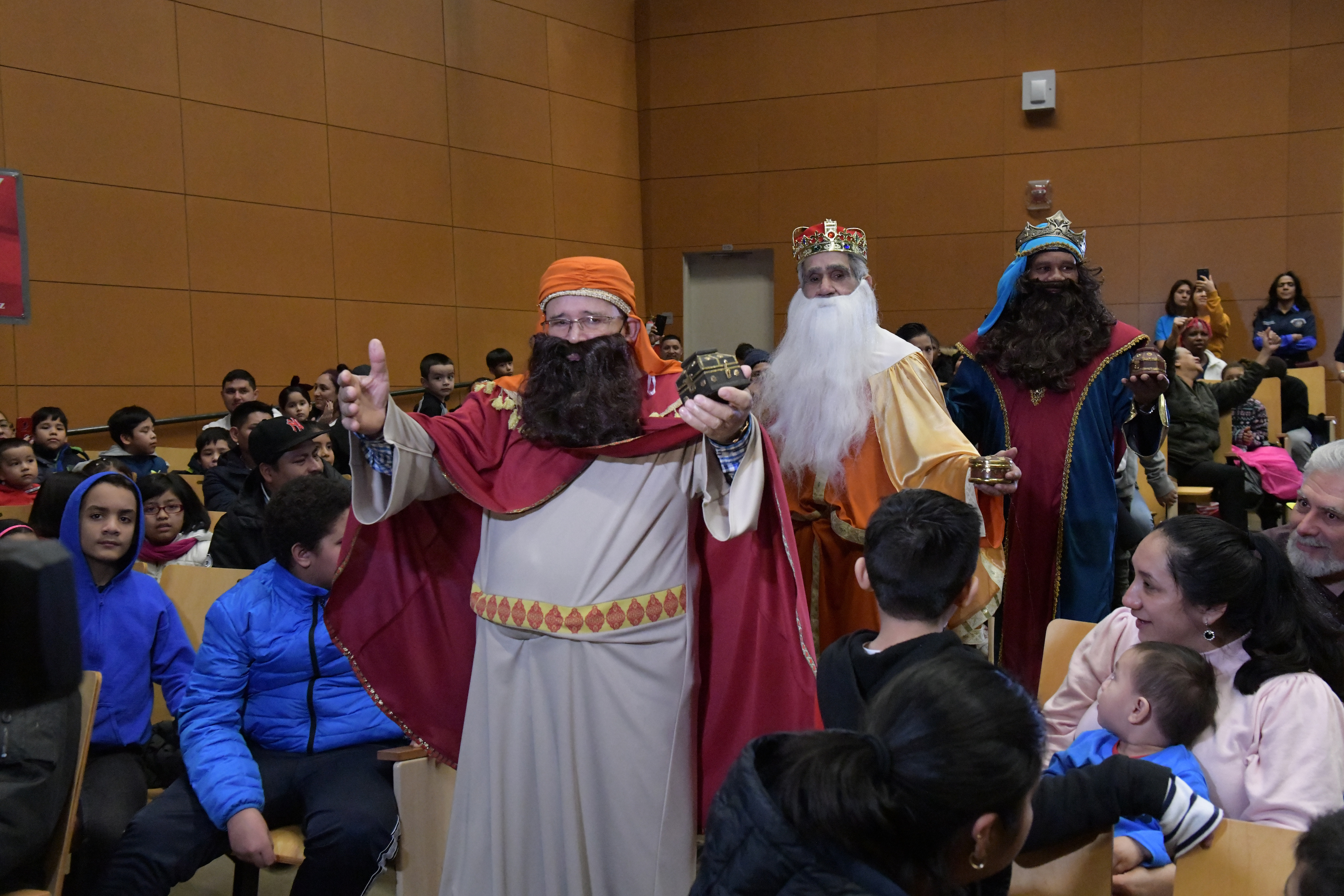 Bronx children treated to toys at Three Kings Day celebration 4