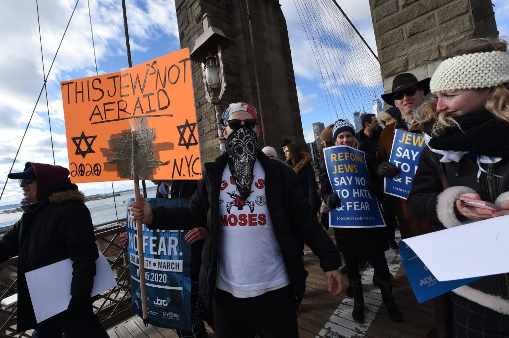 Close to 20,000 march across Brooklyn Bridge against anti-Semitism ...