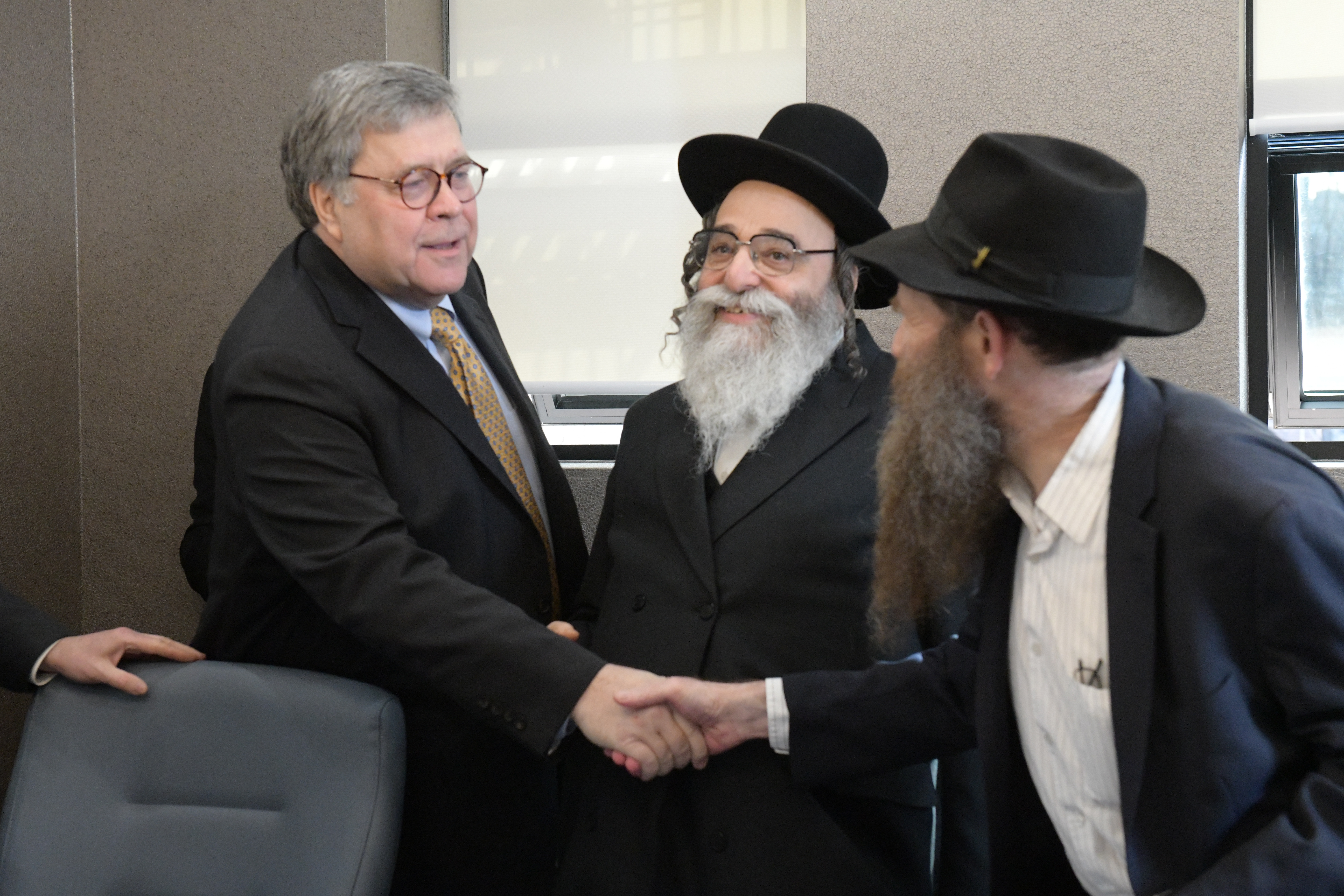 Attorney General Barr tells Brooklyn leaders feds will fight anti-Semitism spike 5