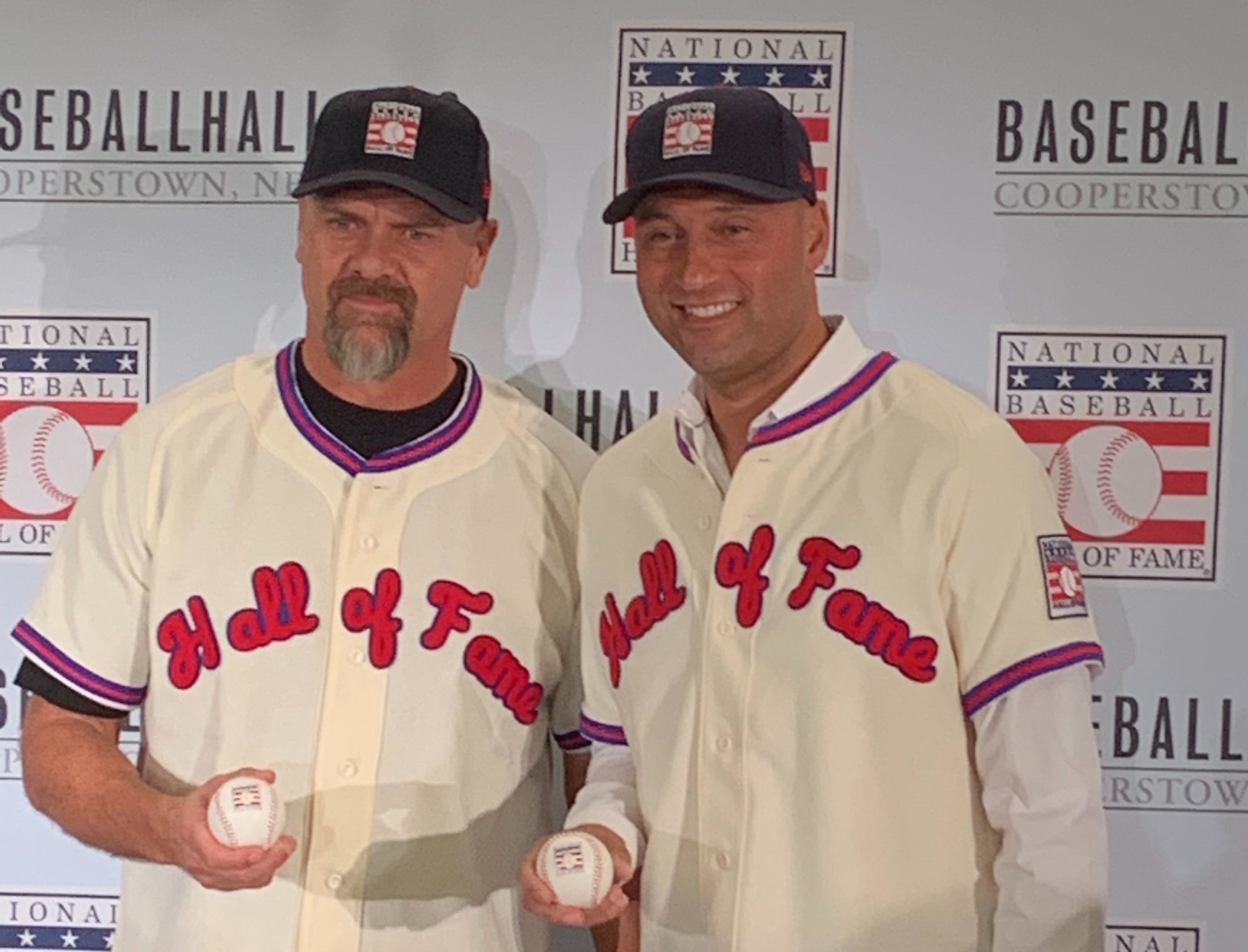 Derek Jeter officially presented as newest Baseball Hall of Famer