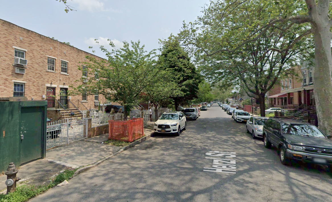 Man dies of injuries after he was shot in broad daylight on a Brooklyn street NYPD amNewYork