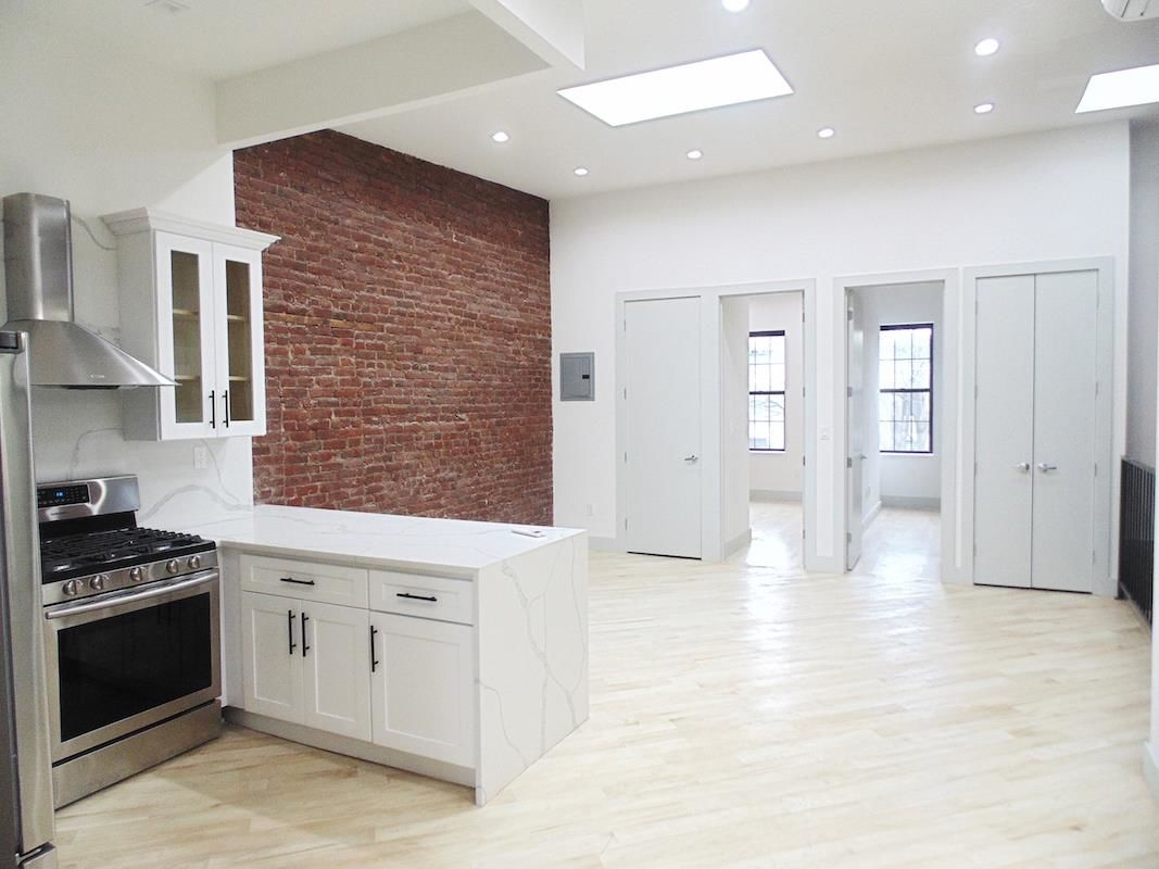 No fee rentals: $3000 or less with 3 bedrooms and 2 bathrooms in Brooklyn & Manhattan 2