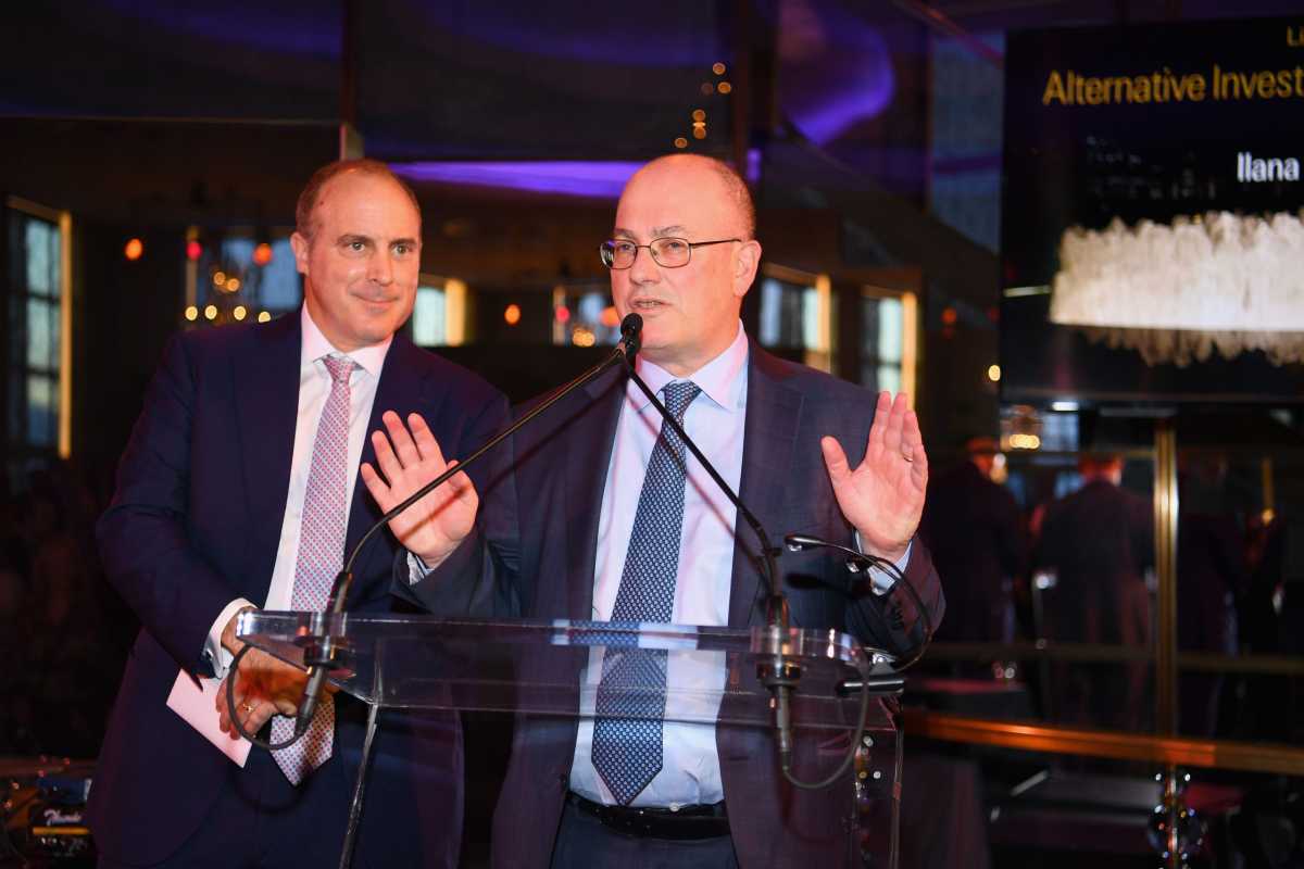 Steve Cohen (right)