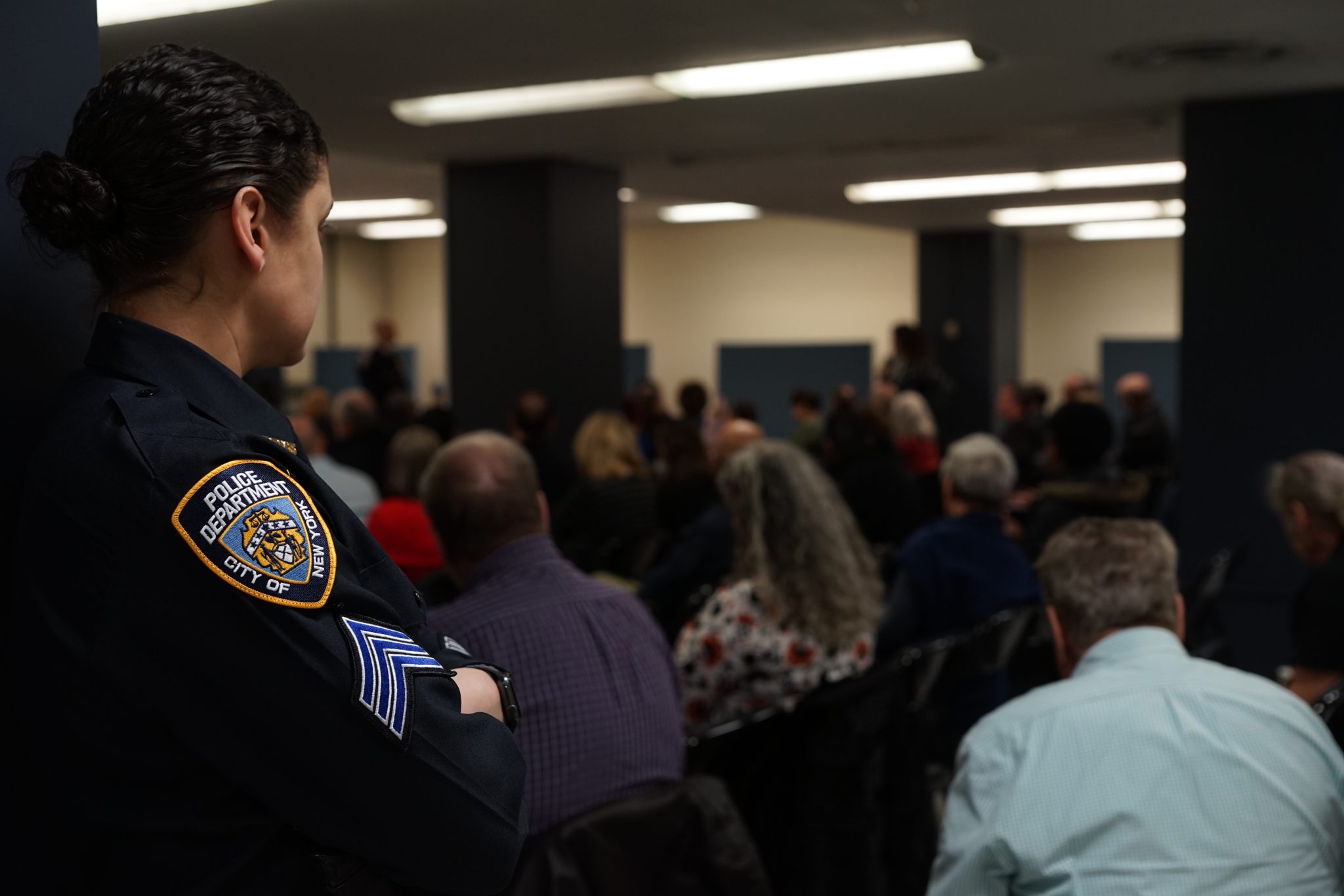 Quality of life issues dominate neighborhood police tour in Gramercy