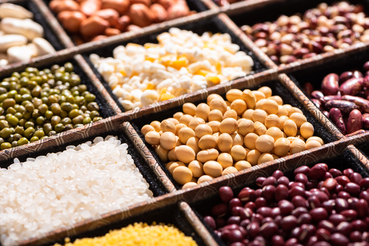The variety of grains are in the box.
