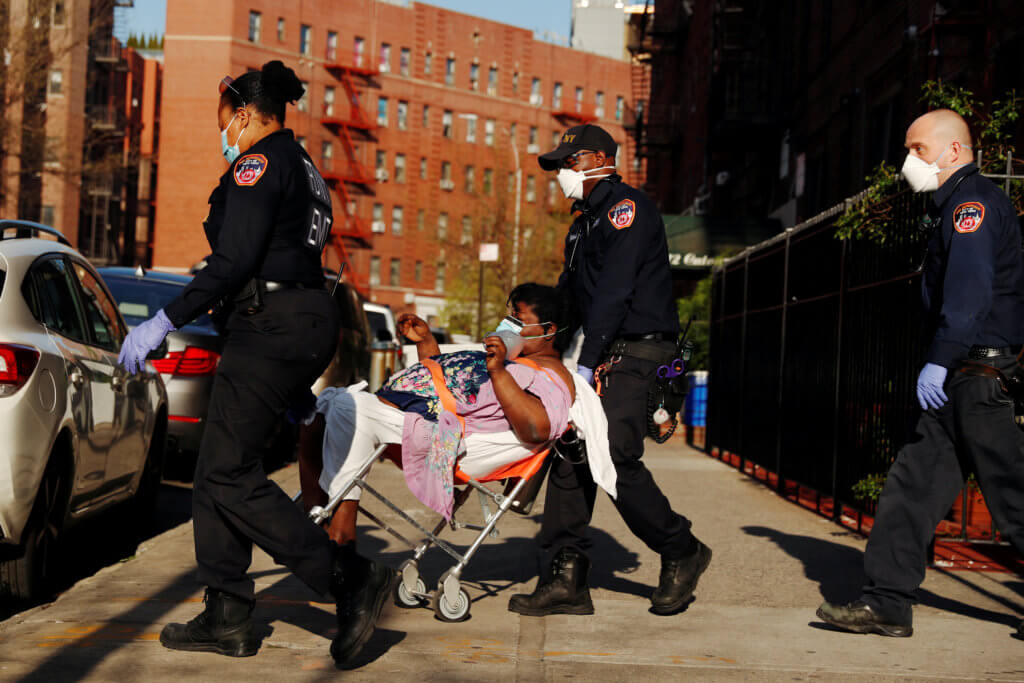 2020-04-15T000000Z_605752711_RC2A5G92BXL7_RTRMADP_3_HEALTH-CORONAVIRUS-NEW-YORK-1024×683