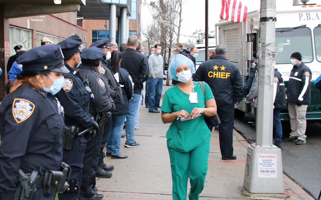 Police unions bring food to hospital in Queens during ...