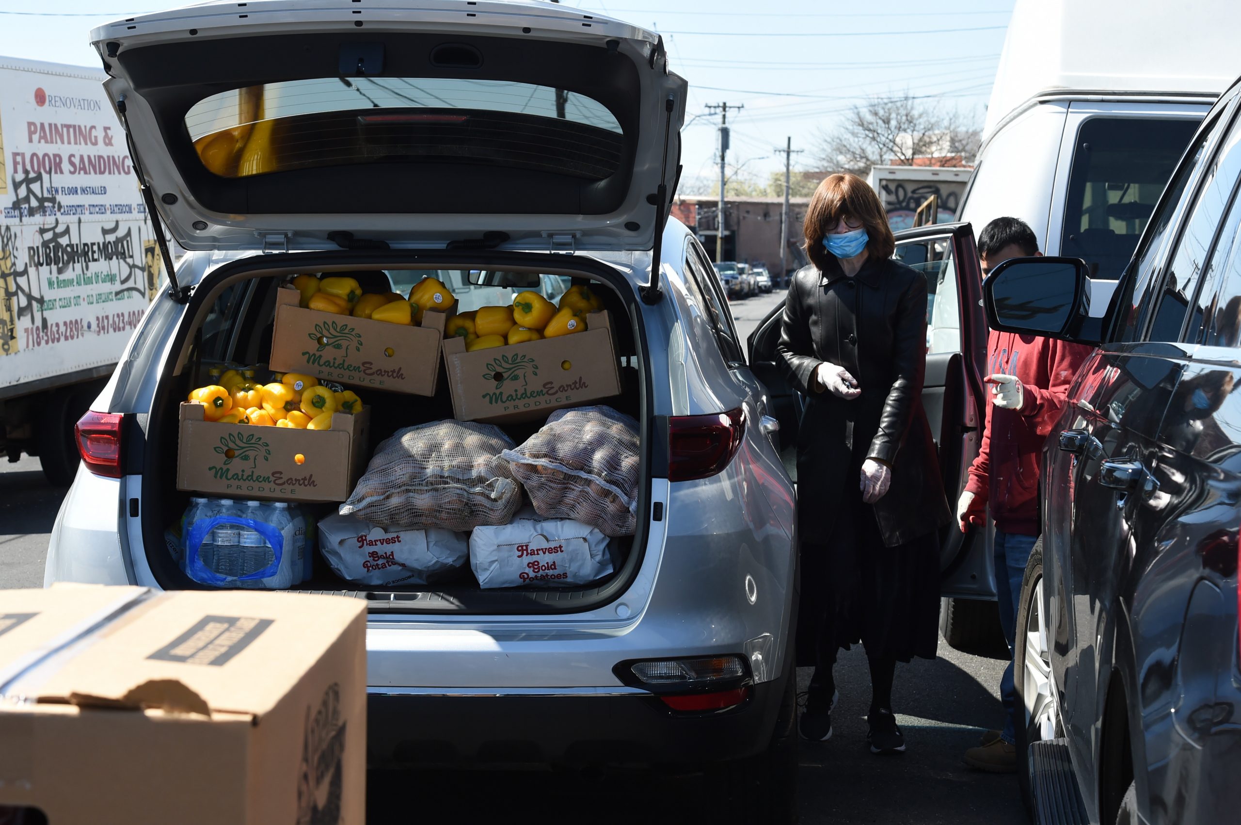 Met Council partners with Uber to deliver 500 meals to Holocaust survivors 2