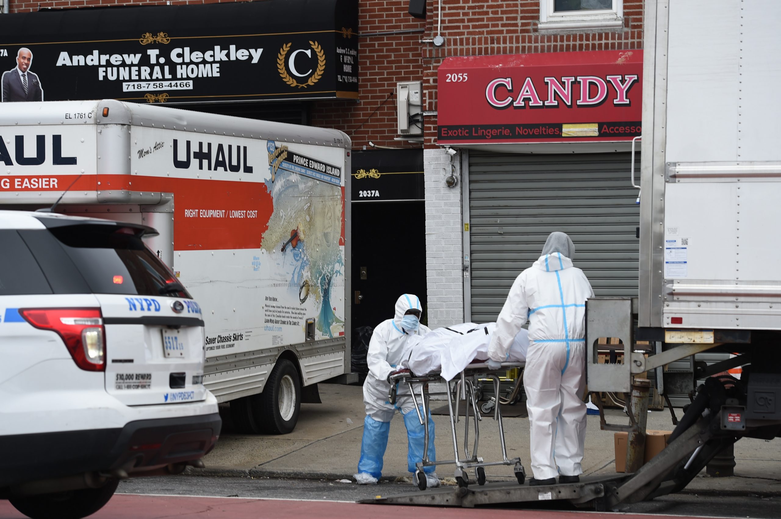 Brooklyn residents alarmed by funeral home that left dozens of bodies in U-Haul trucks 5
